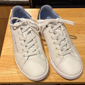 Tommy Hilfiger Men’s White Lace-Up Sneakers